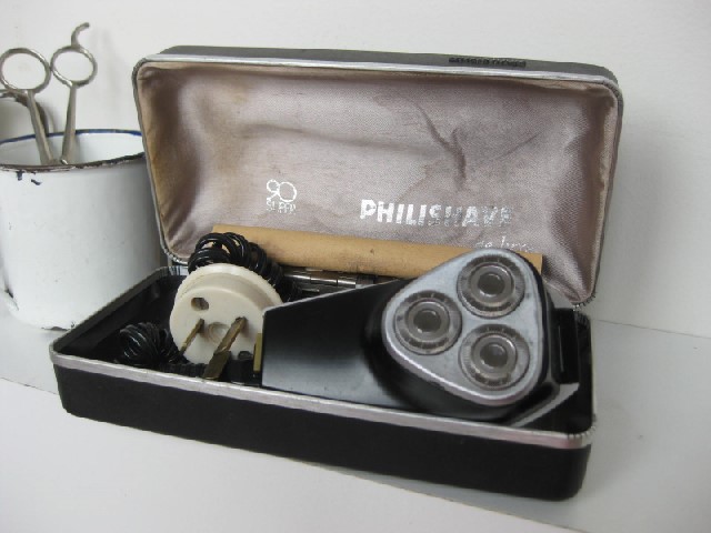 RAZOR, Mens Electric Philishave Boxed